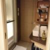 HOTEL REFRAIN(リフレイン)(豊島区/ラブホテル)の写真『206号室 洗面所の奥がトイレ。向かいがバスルーム』by なめろう