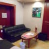 HOTEL BARCH（バーチ）(町田市/ラブホテル)の写真『206号室、テーブルとソファー』by もんが～