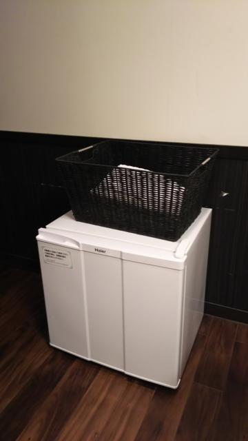 WEST ONE（ウエストワン）(豊島区/ラブホテル)の写真『701号室 冷蔵庫とタオル類』by キセキと呼ぶ他ない