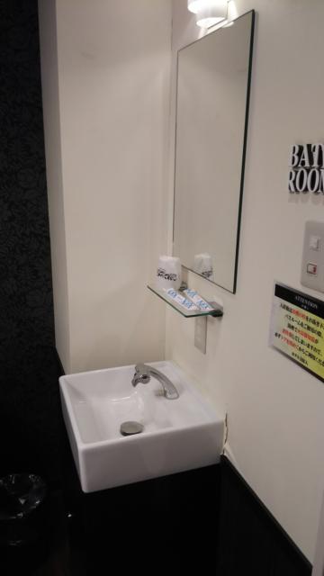 WEST ONE（ウエストワン）(豊島区/ラブホテル)の写真『701号室 洗面台』by キセキと呼ぶ他ない