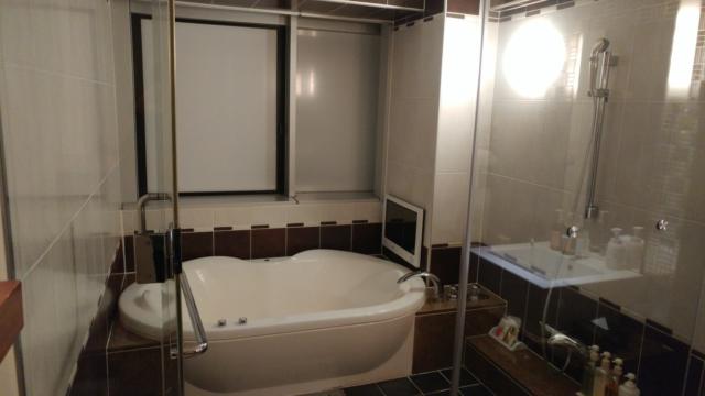 アペルト(豊島区/ラブホテル)の写真『601号室 浴室』by 来栖
