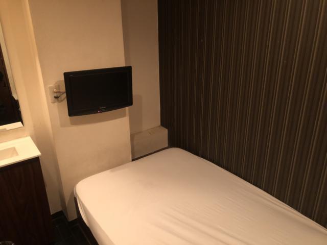 レンタルルーム ダーツ24(品川区/ラブホテル)の写真『203号室、ベッド』by かとう茨城47