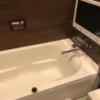 ホテルバリアンリゾートなんば道頓堀店(大阪市/ラブホテル)の写真『621号室バスルームの浴槽です。ジャグジー、テレビがついていてくつろげます。ジャグジーの勢いは強弱があり、またランダムにすることも出来ます。』by PINK SCORPION