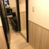 HOTEL Chelsea（チェルシー）(新宿区/ラブホテル)の写真『402号室 玄関から真っ直ぐの扉が部屋。右側に入ると洗面とお風呂』by ま〜も〜る〜