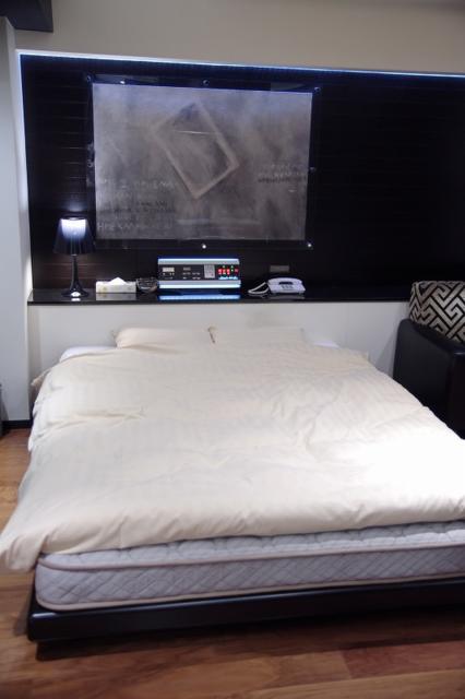 ホテルレイ(豊島区/ラブホテル)の写真『651号室　ベッド』by マーケンワン