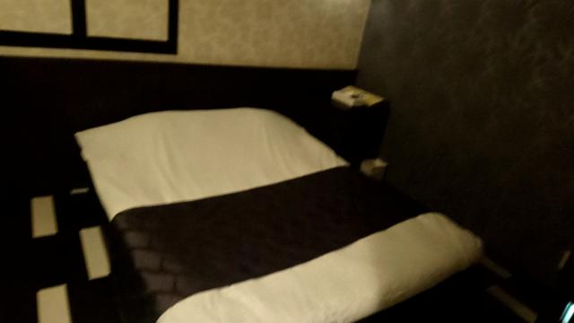 HOTEL K Omiya(さいたま市大宮区/ラブホテル)の写真『407号室　ベッド』by かーたー