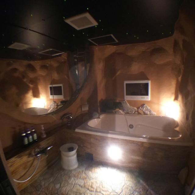 マナ・ハウス(蕨市/ラブホテル)の写真『407号室  浴室全景』by ルーリー９nine