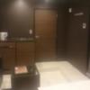 HOTEL CREST 平井（クレスト）(江戸川区/ラブホテル)の写真『202号室　ベッド奥からの部屋風景』by YOSA69