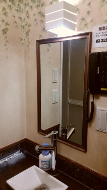 レンタルルーム ティアラ(千代田区/ラブホテル)の写真『3号室　洗面台』by 上戸 信二