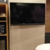 ホテル 彩(大田区/ラブホテル)の写真『301号室 食器類の横、ベッドの足元左にテレビ』by なめろう