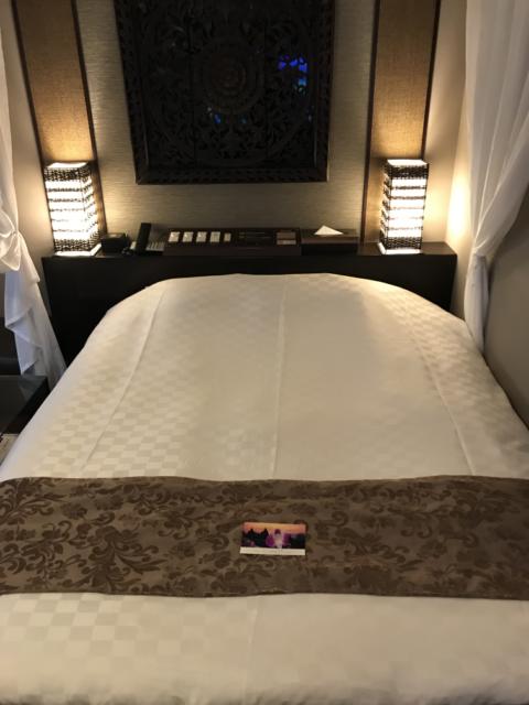 ホテルバリアンリゾート東新宿店(新宿区/ラブホテル)の写真『447号室 天蓋付きベッド そんなに広くはないです』by ずんどこ