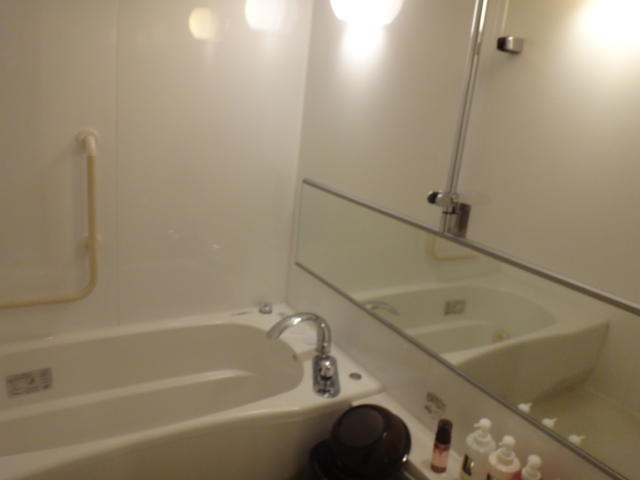 STARGATE HOTEL(スターゲート)(横浜市中区/ラブホテル)の写真『302号室 浴室 リニューアルされて綺麗です』by Plumper