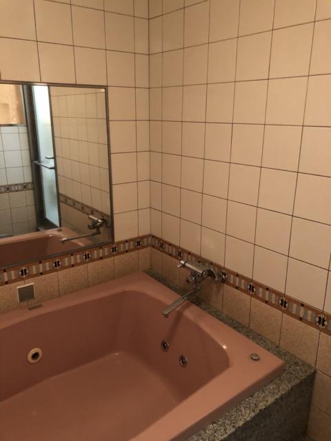 ラモード新宿(新宿区/ラブホテル)の写真『205号室 バスルーム』by サトナカ