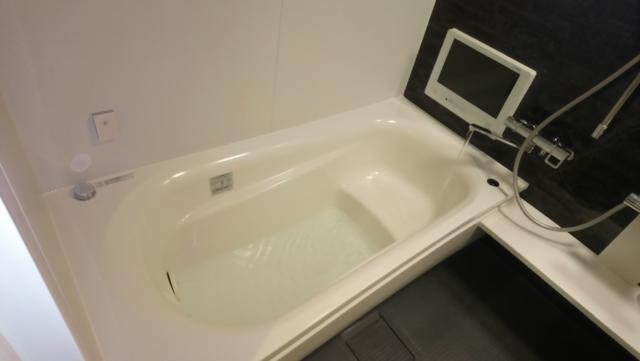 HOTEL GARNET（ガーネット)(千葉市中央区/ラブホテル)の写真『401号室　お風呂 ジェットバス』by かーたー