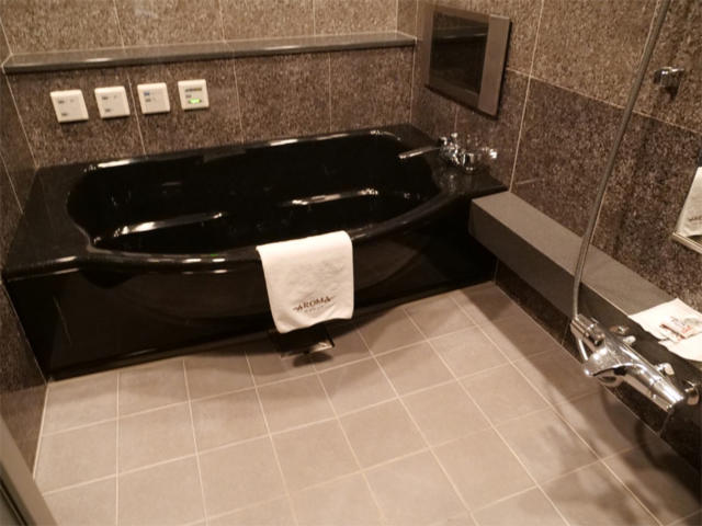 AROMA KURAVI(アロマクラヴィ)(川崎市川崎区/ラブホテル)の写真『302号室浴室、必要十分な広さ、きれいで快適』by とんがり帽子