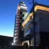HOTEL JAZZ名東店（ジャズメイトウ）(名古屋市名東区/ラブホテル)の写真『夜の外観』by まさおJリーグカレーよ