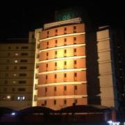 ホテル ロッソ(羽島市/ラブホテル)の写真『夜の外観』by まさおJリーグカレーよ