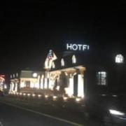 ホテル マドンナ(米原市/ラブホテル)の写真『夜の外観』by まさおJリーグカレーよ