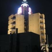 HOTEL AQUA GATE（アクアゲート）(三好町/ラブホテル)の写真『夜の外観』by まさおJリーグカレーよ