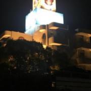 HOTEL FONTANA（フォンターナ）(横浜市港北区/ラブホテル)の写真『夜の外観』by まさおJリーグカレーよ