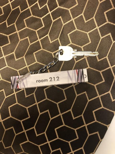 WILL昭島(昭島市/ラブホテル)の写真『212号室、鍵』by 日本代表