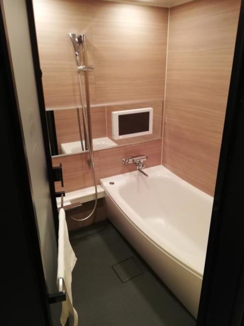 サードプレイスホテル大宮(さいたま市大宮区/ラブホテル)の写真『010号室　浴室』by ところてんえもん