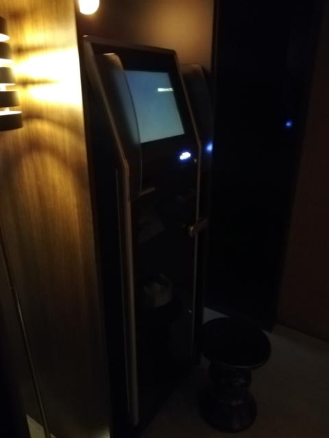 サードプレイスホテル大宮(さいたま市大宮区/ラブホテル)の写真『自動精算機』by ところてんえもん