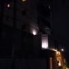 ホテル ウイズスイート(川越市/ラブホテル)の写真『夜の外観です。満室で泊まれませんでした。(+_+)』by キジ