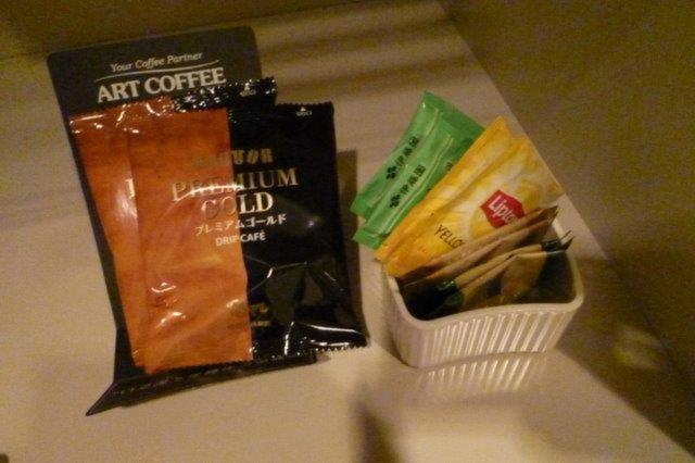 LISTO(リスト)(新宿区/ラブホテル)の写真『510号室（飲み物備品お茶コーヒー紅茶フルセット）』by 格付屋