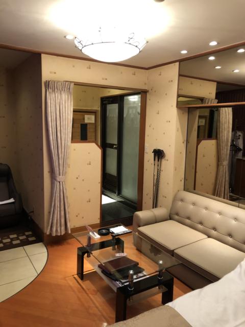 HOTEL Perrier(ペリエ)(新宿区/ラブホテル)の写真『212号室』by サトナカ