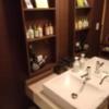 ホテル ニューヨーク(横浜市鶴見区/ラブホテル)の写真『202号室利用。洗面所です。アメニティが豊富でした。』by キジ