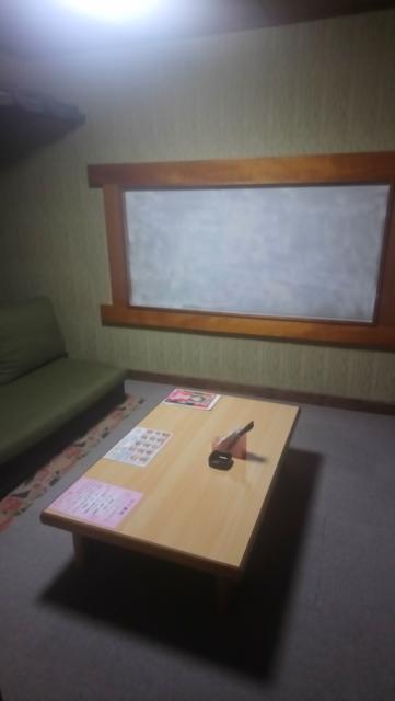 ホテルさくら 富里(富里市/ラブホテル)の写真『113号室　入口から見たところ！』by かーたー