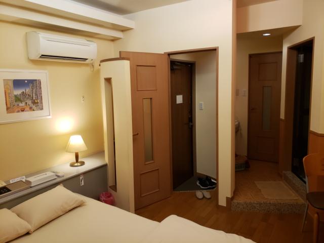 ホテル エル(荒川区/ラブホテル)の写真『404号室奥より玄関側』by 洋平君