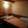 ホテル ナポリ(豊島区/ラブホテル)の写真『403号室 ベッド』by ところてんえもん