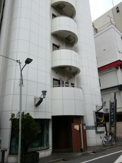 ホテル エレガンス(大田区/ラブホテル)の写真『昼の外観です。』by キジ