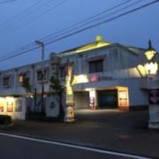 ホテル Pasion（パシオン）(宮崎市/ラブホテル)の写真『夜の外観』by サトナカ