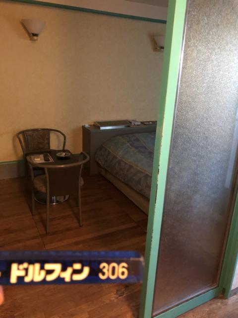 ドルフィン(新宿区/ラブホテル)の写真『306号室 玄関先から』by 捕虜エロ
