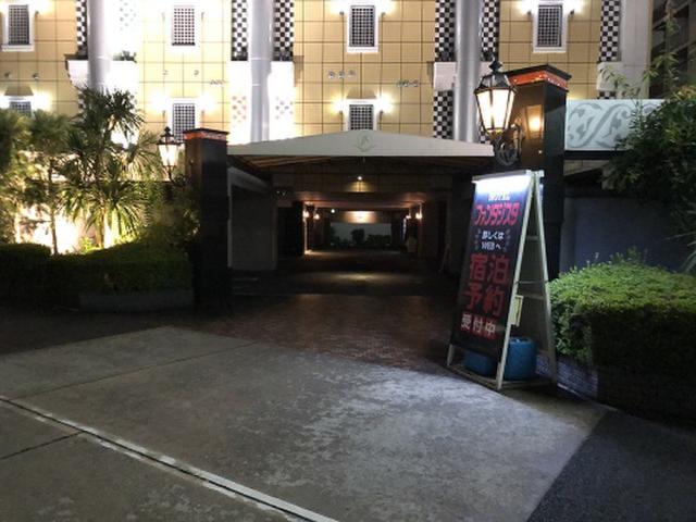 ファンタジスタ(名古屋市中区/ラブホテル)の写真『夜の入り口』by くんにお