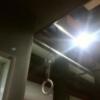 レンタルルーム ピンクフラミンゴ(新宿区/ラブホテル)の写真『1号室の天井鏡、吊革』by 上戸 信二