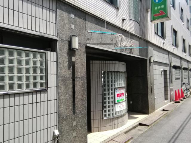ホテル デュオ(大田区/ラブホテル)の写真『203号室利用。ホテル入口です。』by キジ