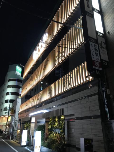 バリアンリゾート新宿フォレスト(新宿区/ラブホテル)の写真『夜の外観①』by 少佐