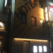 Hotel min.(品川区/ラブホテル)の写真『夜の外観』by ACB48