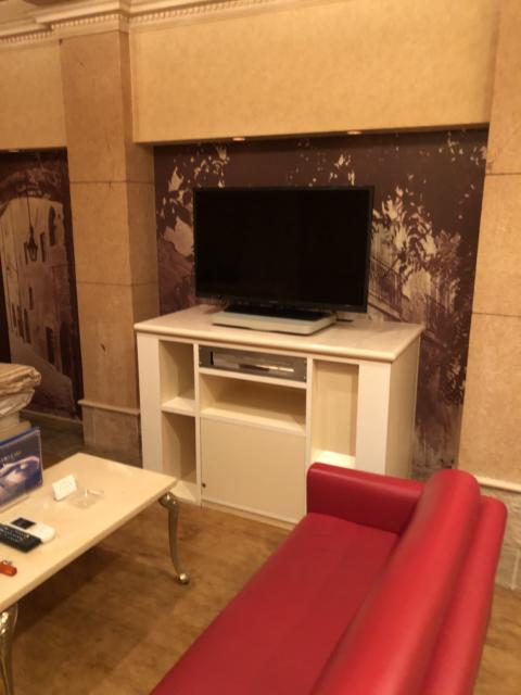 ホテル アテネ(柏市/ラブホテル)の写真『511号室 テレビ』by サトナカ