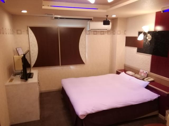 HOTEL FUGA（フーガ）(小田原市/ラブホテル)の写真『306号室利用。ベッドです。』by キジ