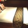 HOTEL B-Girl Bali(荒川区/ラブホテル)の写真『102号室のベッド【クイーンサイズ】』by たけのこ