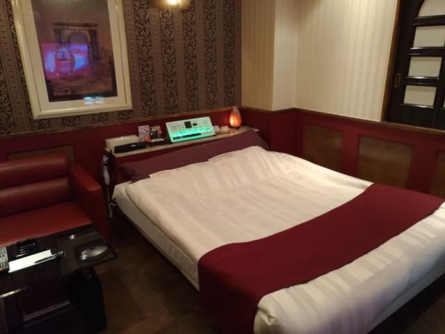 B-SIDE(品川区/ラブホテル)の写真『602号室、ベッド・ソファー』by 爽やかエロリーマン