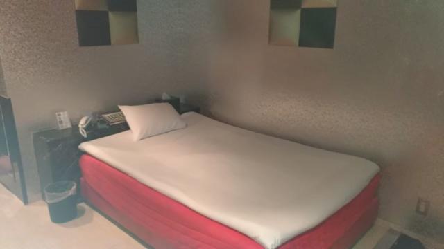 モティー(渋谷区/ラブホテル)の写真『405号室、ベッド』by 爽やかエロリーマン