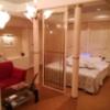 レステイ ティナグレイス(秦野市/ラブホテル)の写真『303号室利用。部屋の全体は、こんな感じです。』by キジ