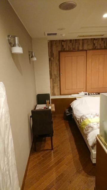 HOTEL R&N（レストアンドネスト）(蕨市/ラブホテル)の写真『403号室 部屋正面』by なつやま