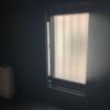 宿屋 湯島御苑(文京区/ラブホテル)の写真『207号室 ベッド横の窓は開きます すりガラスなので外から見られる心配もないです』by ネコシ